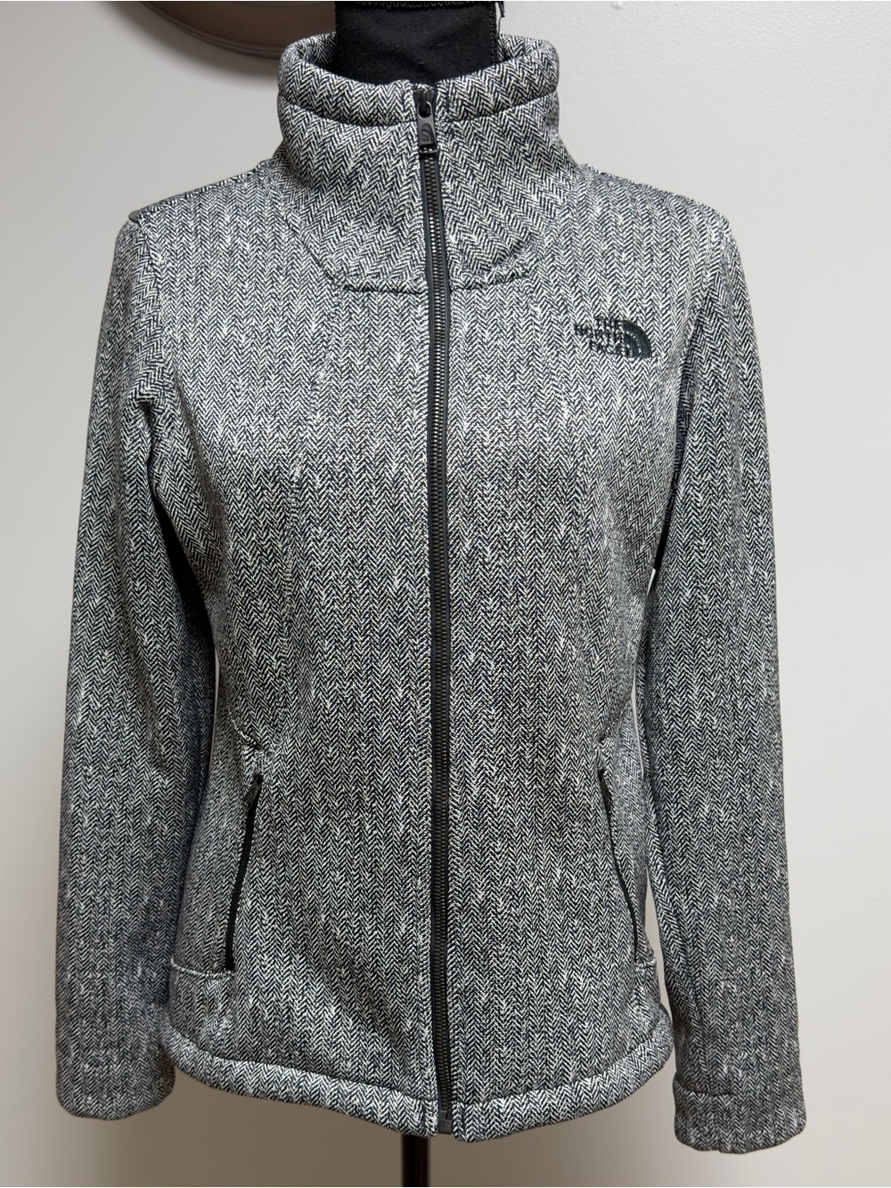 North Face Women's Small Herringbone Fleece Jacket Full Zip Black